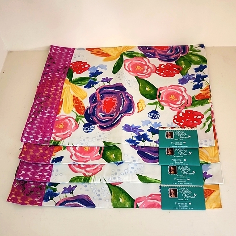 HTF Pioneer Woman Celia Lace Reversible Placemats NWT